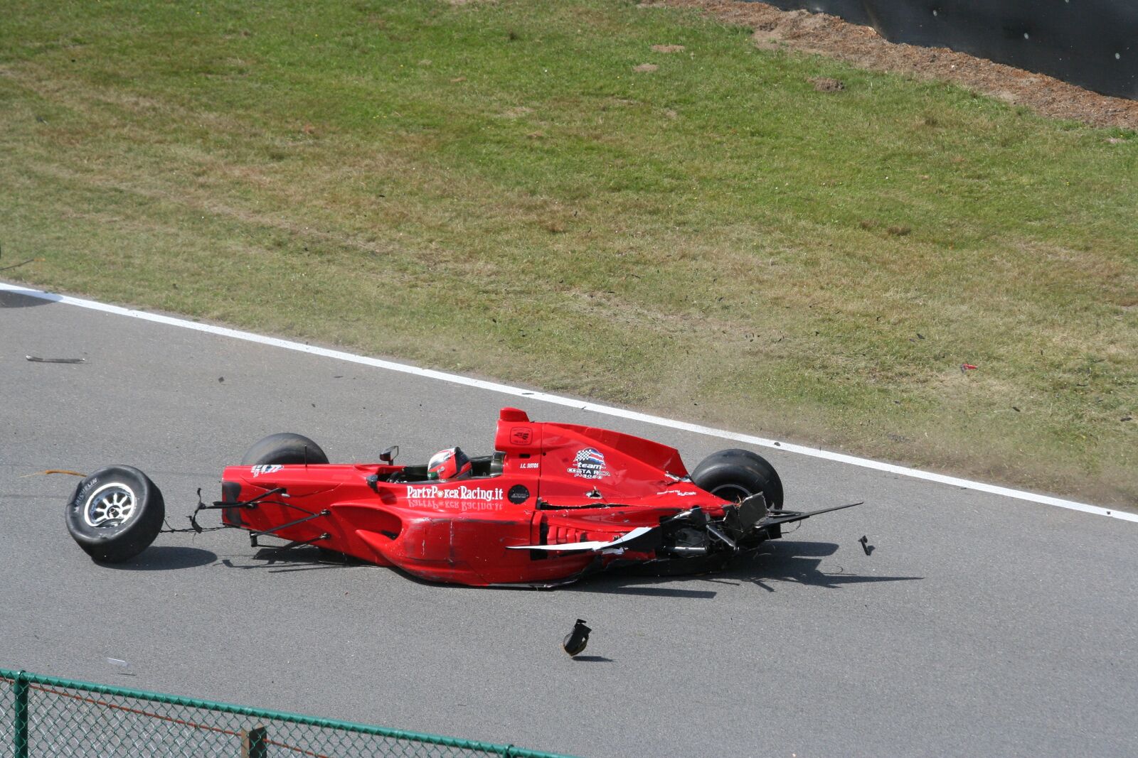 Canon EOS 350D (EOS Digital Rebel XT / EOS Kiss Digital N) sample photo. Sports, car, racing photography