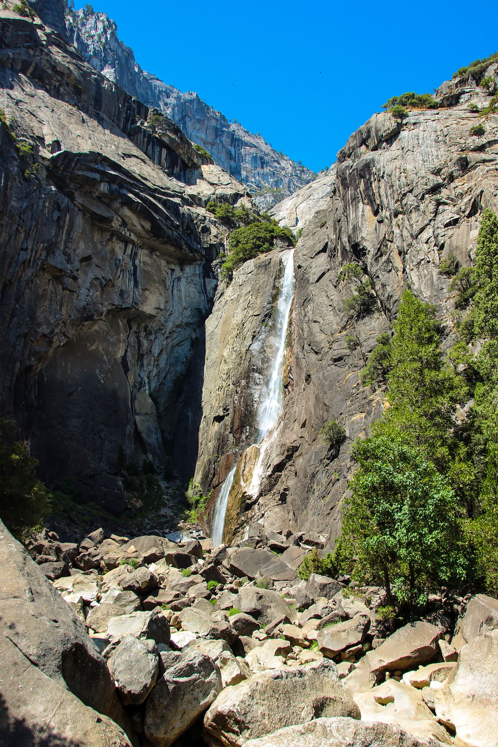 Canon EOS 600D (Rebel EOS T3i / EOS Kiss X5) sample photo. Waterfall, yosemite, landscape photography