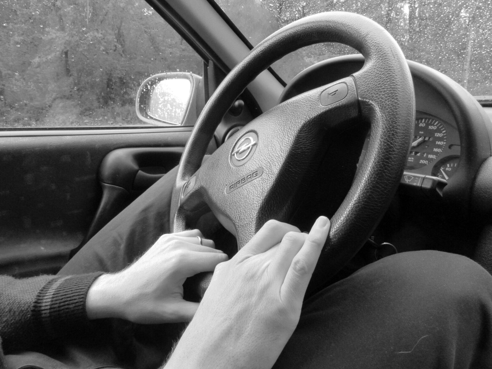 Canon PowerShot SX610 HS sample photo. Steering wheel, car, hands photography