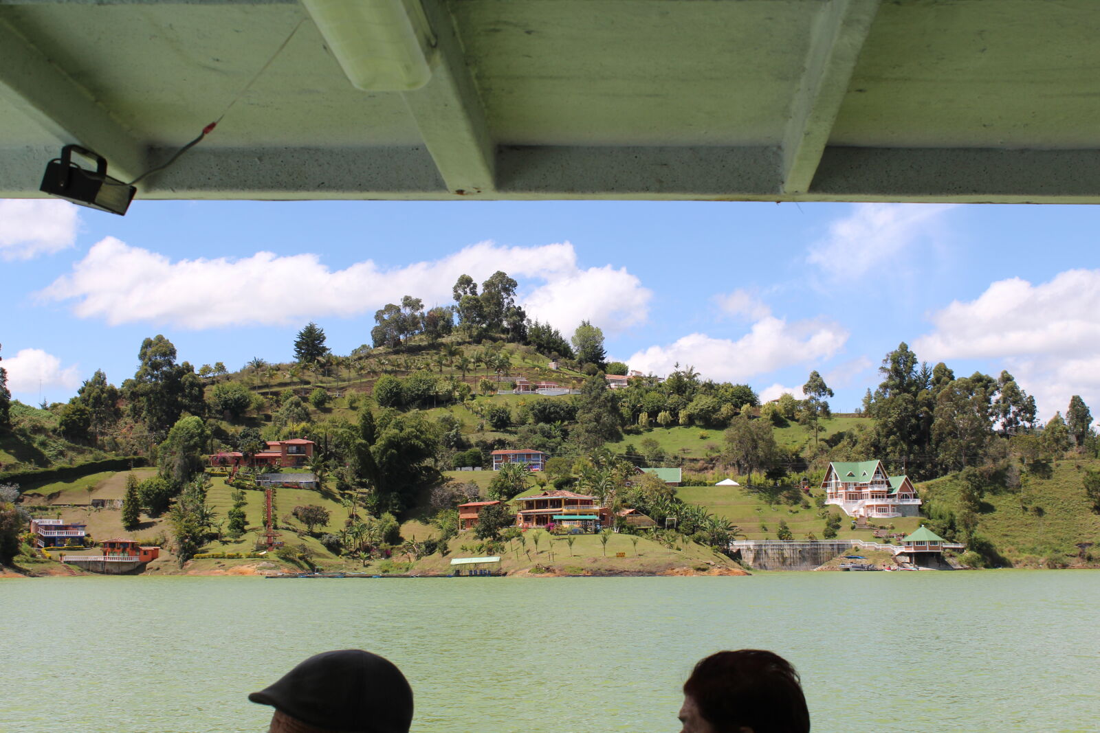 Canon EOS 1300D (EOS Rebel T6 / EOS Kiss X80) sample photo. Blue, sky, boat, guatape photography