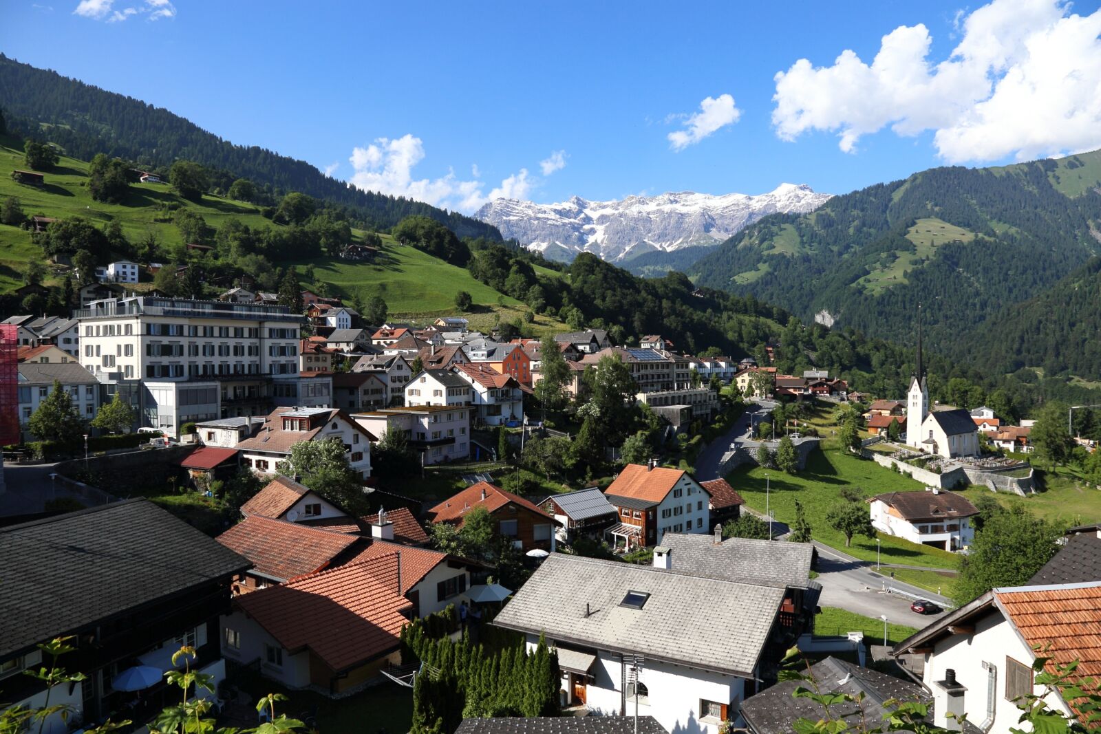 Canon EOS 6D + Canon EF 24-105mm F4L IS USM sample photo. Swiss, landscape photography