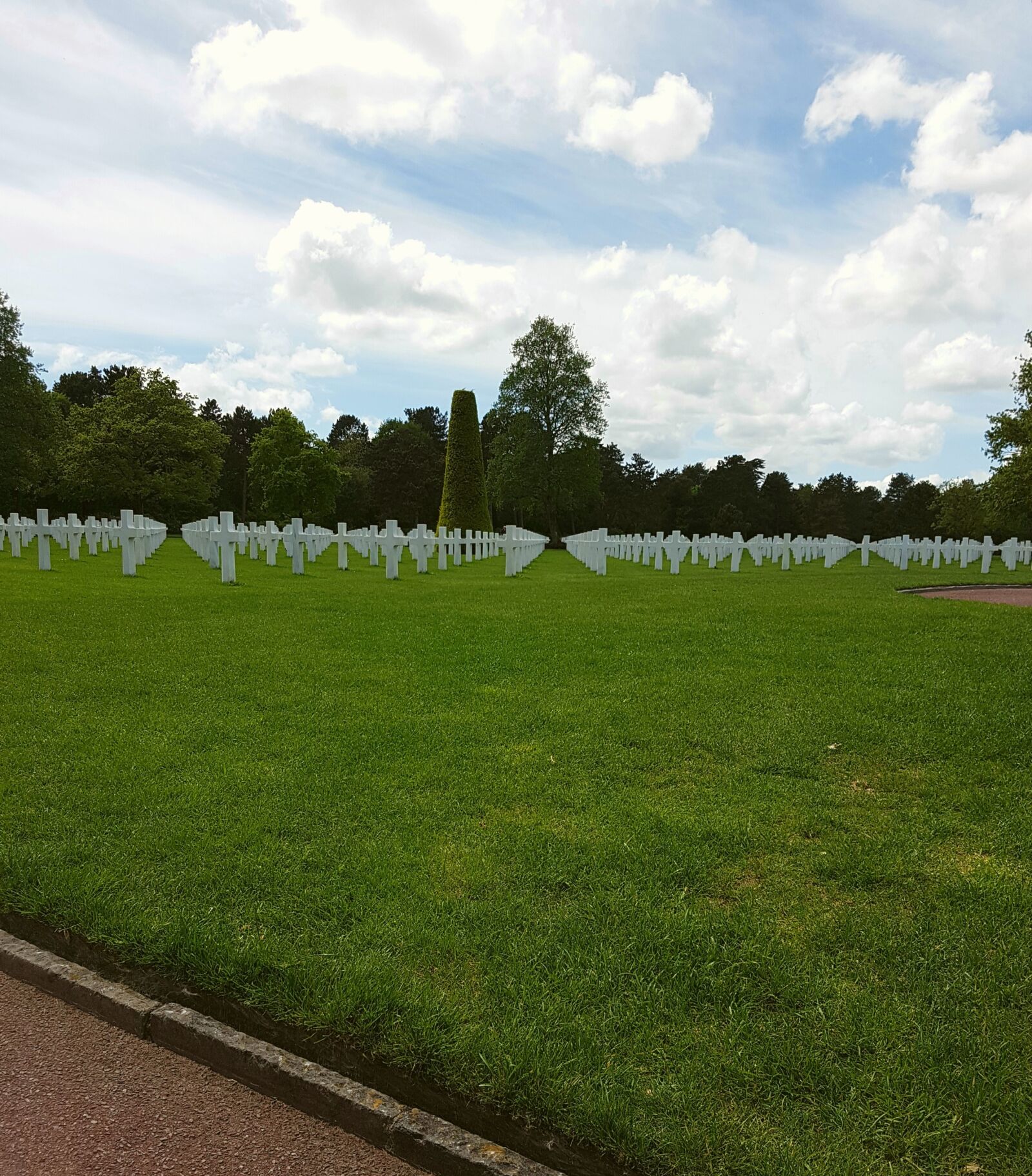 Samsung Galaxy S7 Edge sample photo. War, peace, cemetery photography