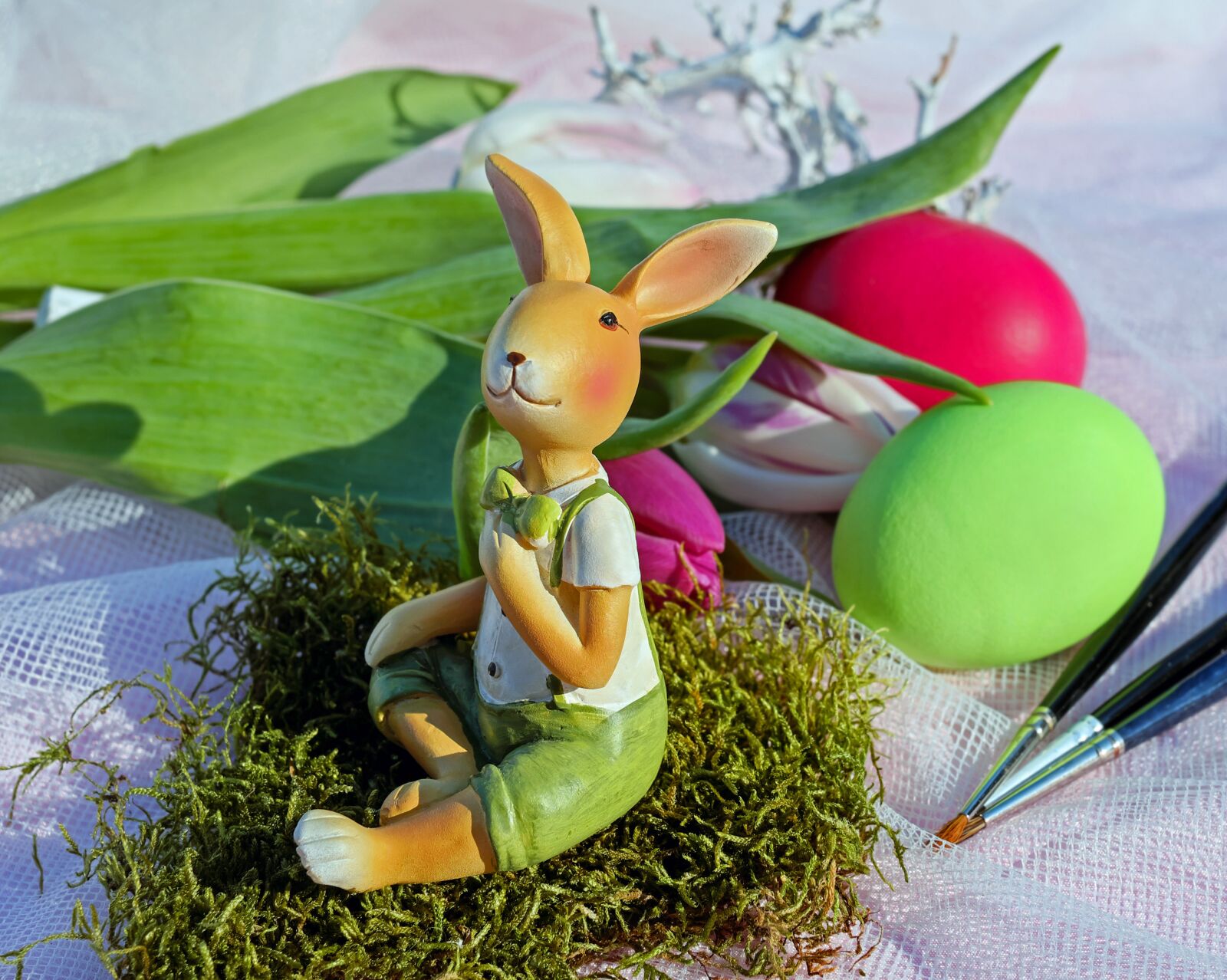 Fujifilm X-T10 + Fujifilm XF 35mm F1.4 R sample photo. Easter bunny, easter, figure photography