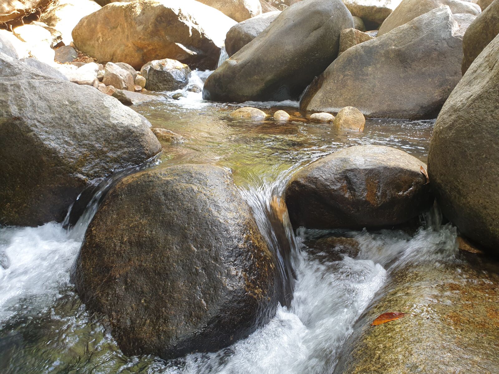 Samsung Galaxy S9+ sample photo. Pagoda, waterfall, mountain photography