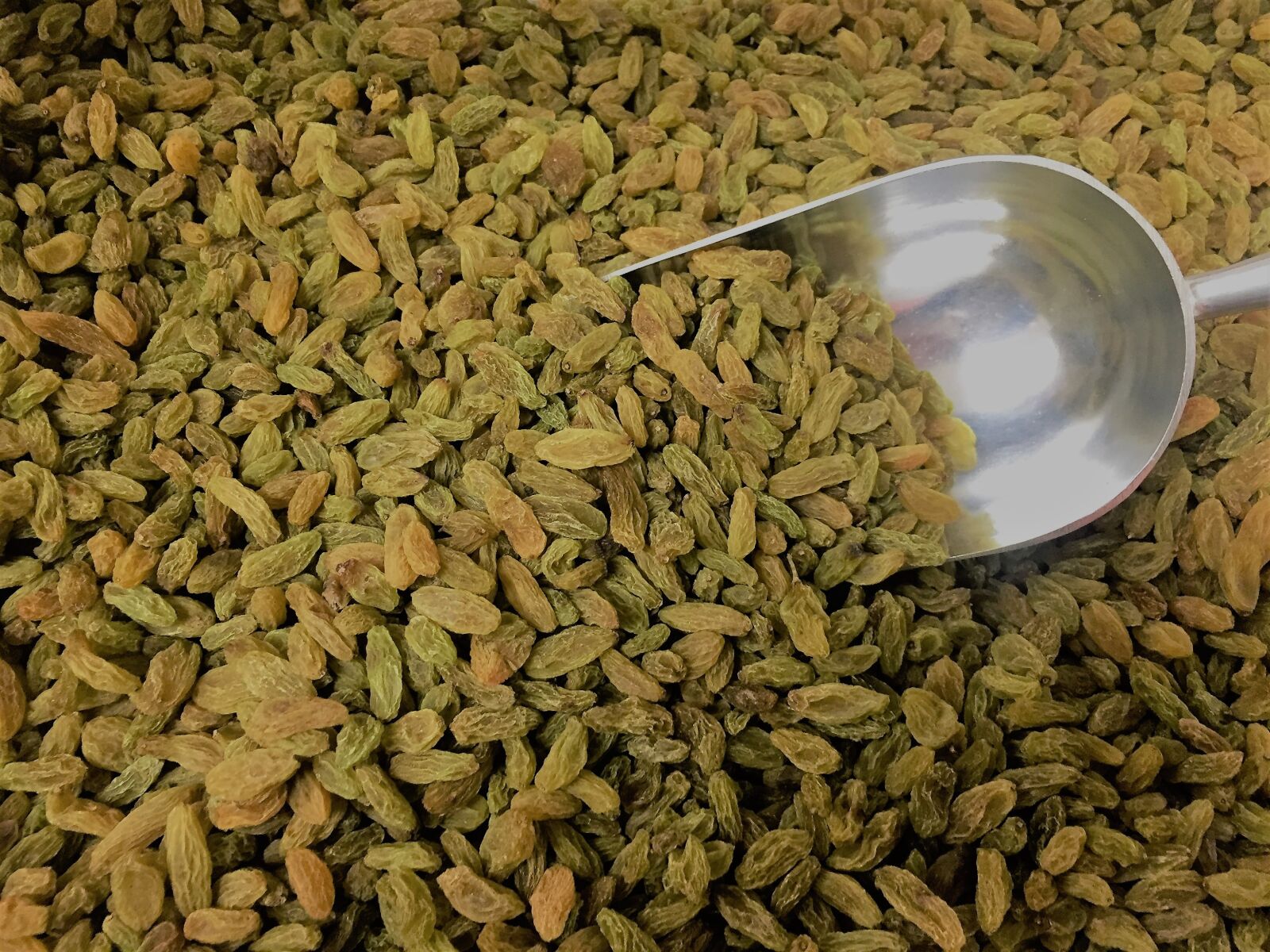 Apple iPhone 6 sample photo. Green, raisins, sweet photography