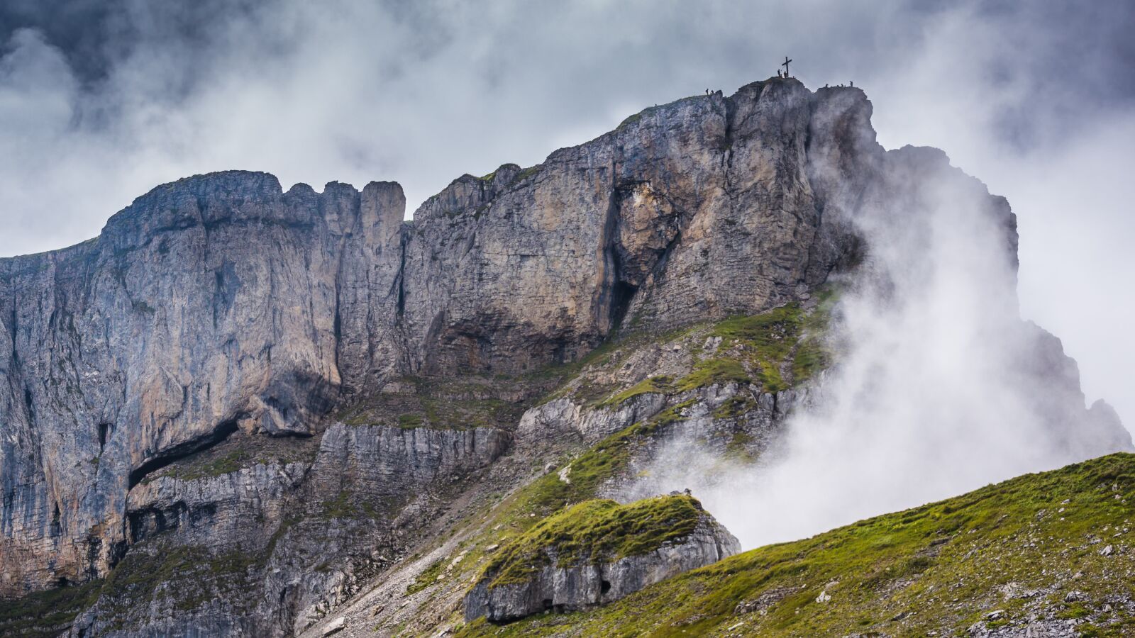 Sony SLT-A77 + DT 18-270mm F3.5-6.3 SSM sample photo. High ifen, kleinwalsertal, alpine photography
