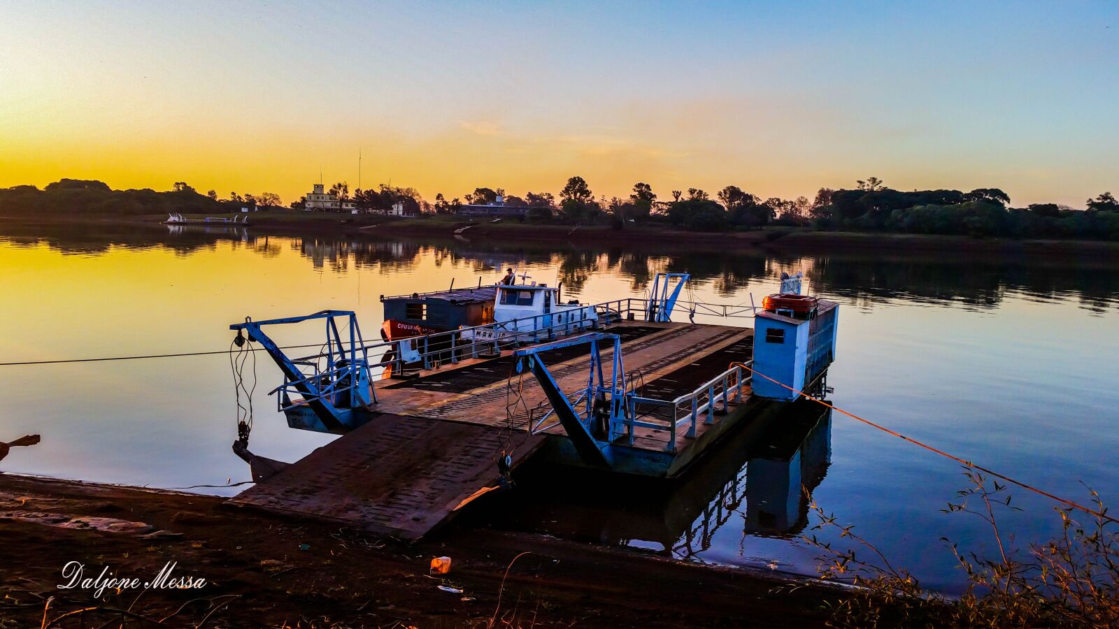 Samsung Galaxy S5 sample photo. Ferry, rio, water photography