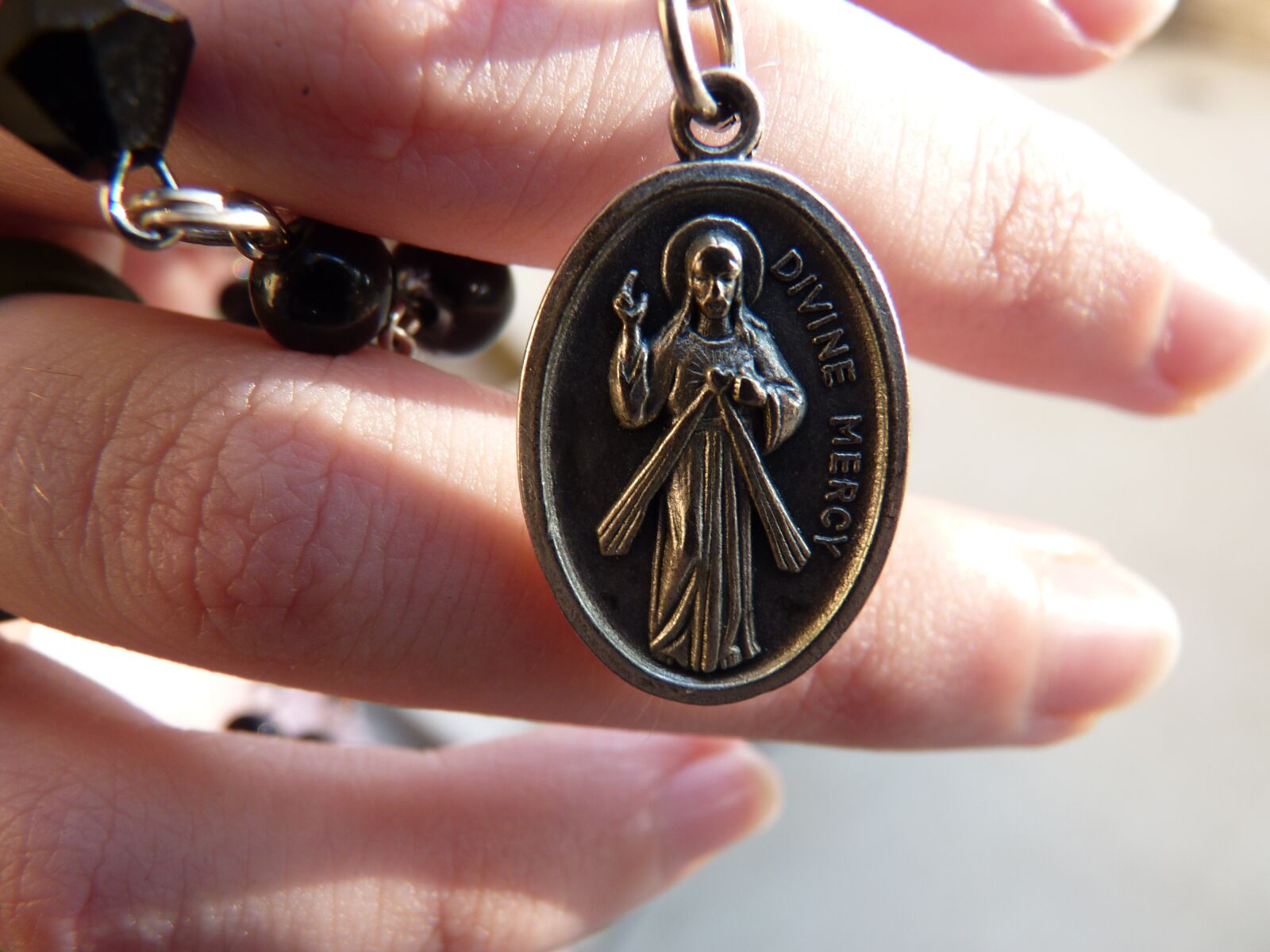Panasonic Lumix DMC-FZ35 (Lumix DMC-FZ38) sample photo. Church, rosary, religion photography