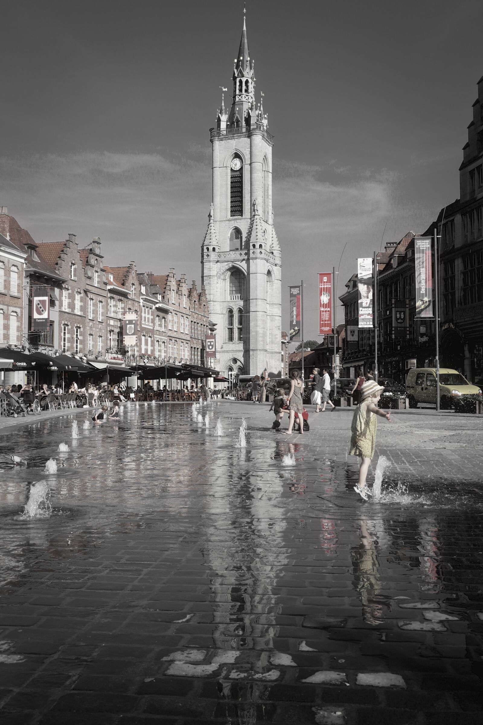 Canon EF-M 22mm F2 STM sample photo. Tournai, belgium, grand-place photography