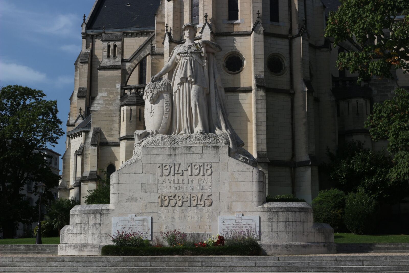 Canon EOS 100D (EOS Rebel SL1 / EOS Kiss X7) sample photo. War, monument, memory photography