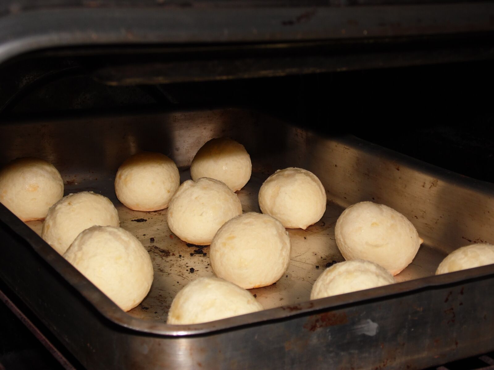 Samsung WB100/  WB101 sample photo. Bake, baking, cheese bread photography
