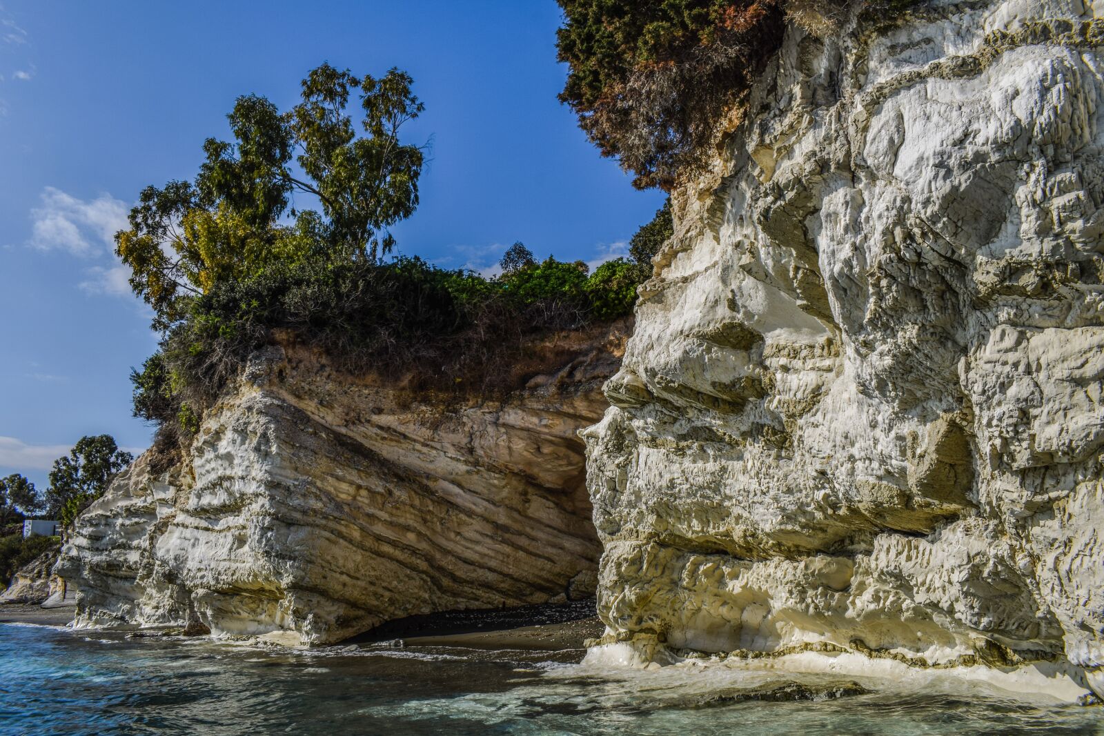 Nikon D3300 sample photo. Cove, beach, rock photography