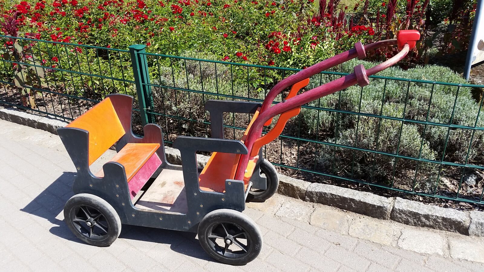 Samsung Galaxy S5 sample photo. Wooden vehicle, out, steering photography