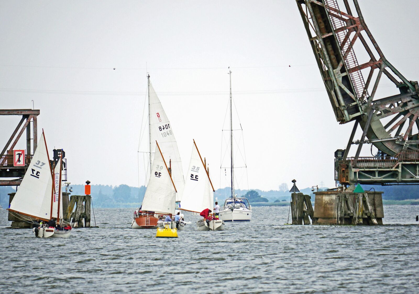 Panasonic Lumix DMC-GH3 sample photo. Boat, sailboat, water, bridge photography