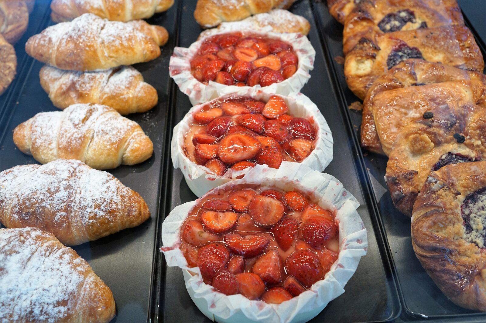 Sony ILCA-77M2 + Sony DT 16-50mm F2.8 SSM sample photo. Food, bakery, bread photography