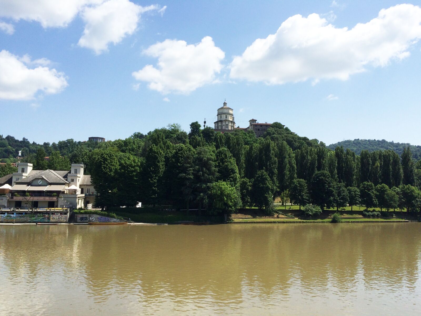 iPhone 5s back camera 4.15mm f/2.2 sample photo. Torino, po river, the photography