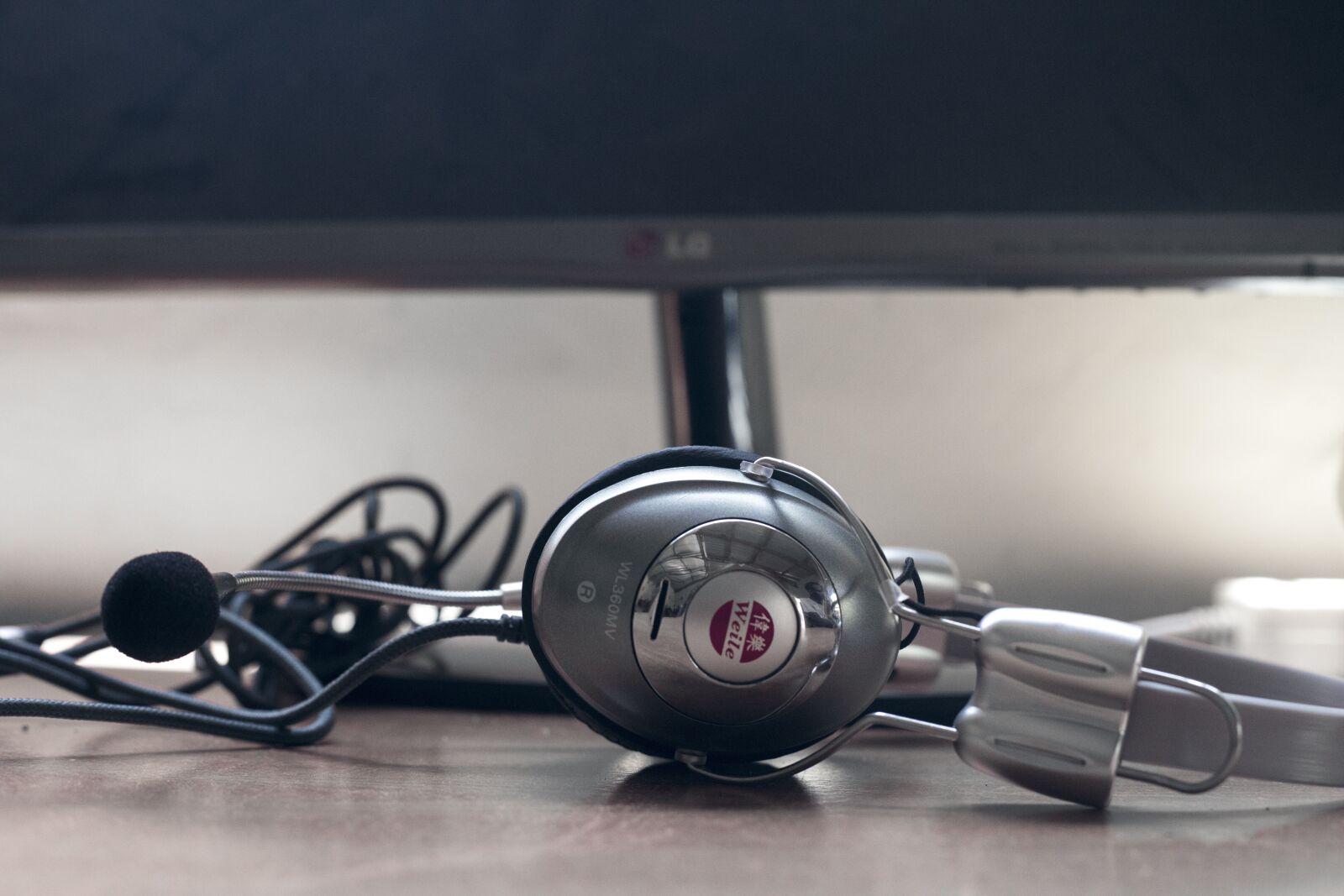 Canon EF 50mm F1.4 USM sample photo. Isolated, technology, desktop photography