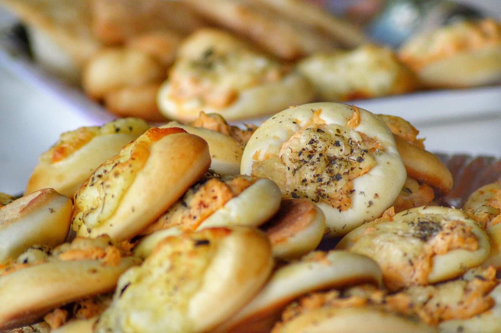Nikon D3200 sample photo. Pizza, salgado, food photography