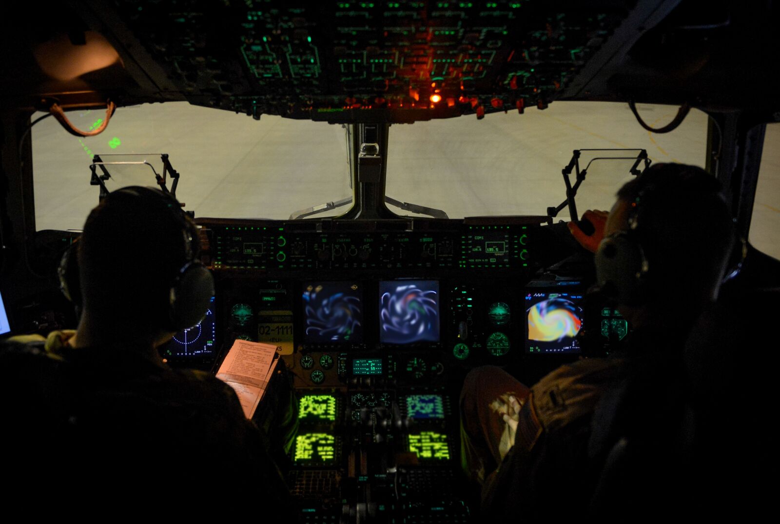 Nikon D4 sample photo. Cockpit, avionics, flight photography