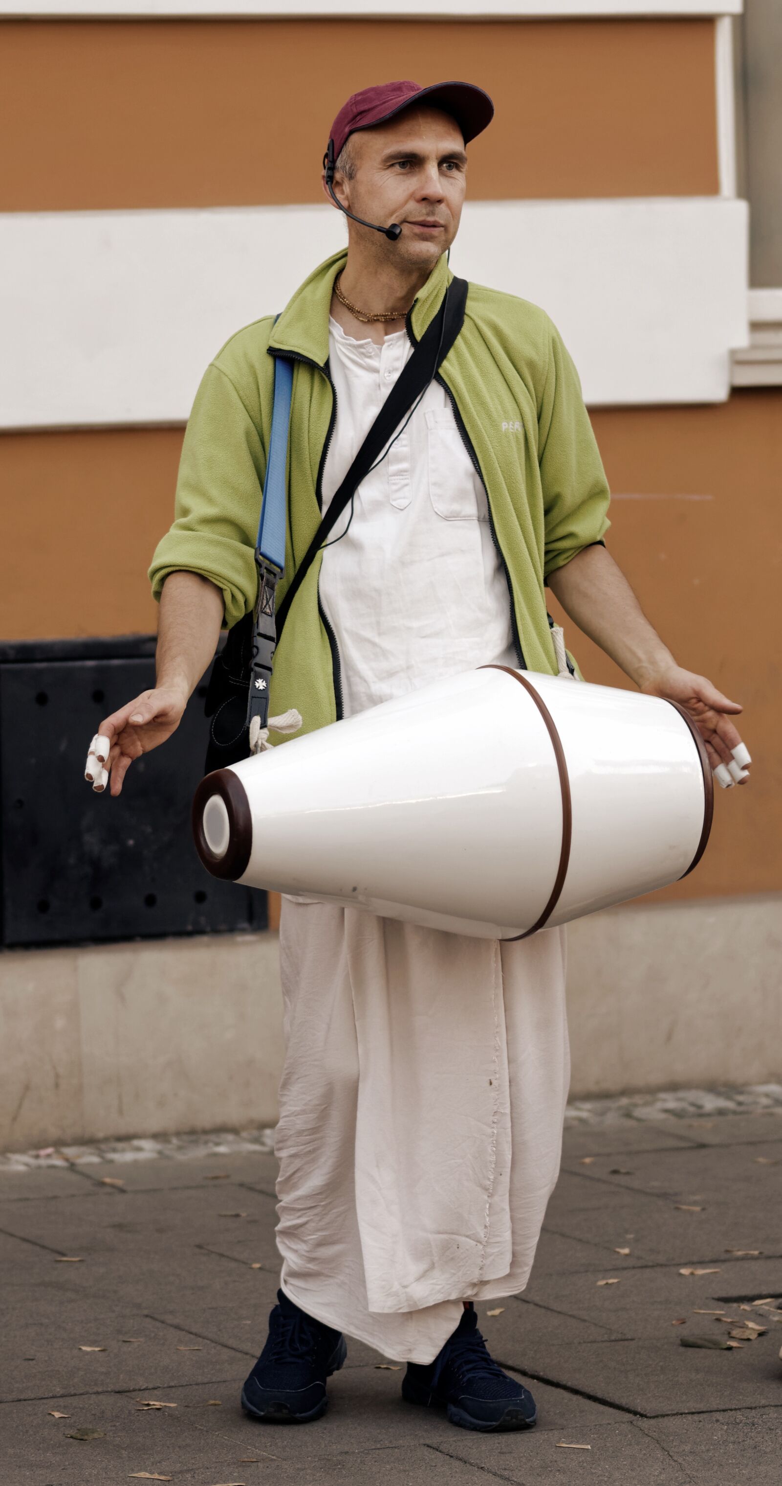 Nikon D5100 sample photo. Man, person, instrument photography