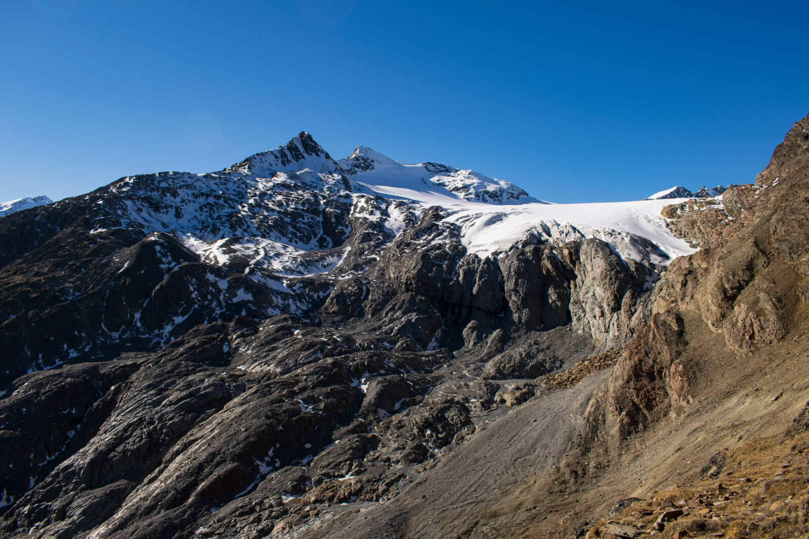 Nikon AF-S DX Nikkor 18-55mm F3.5-5.6G II sample photo. Alps, autumn, glacier, mountain photography