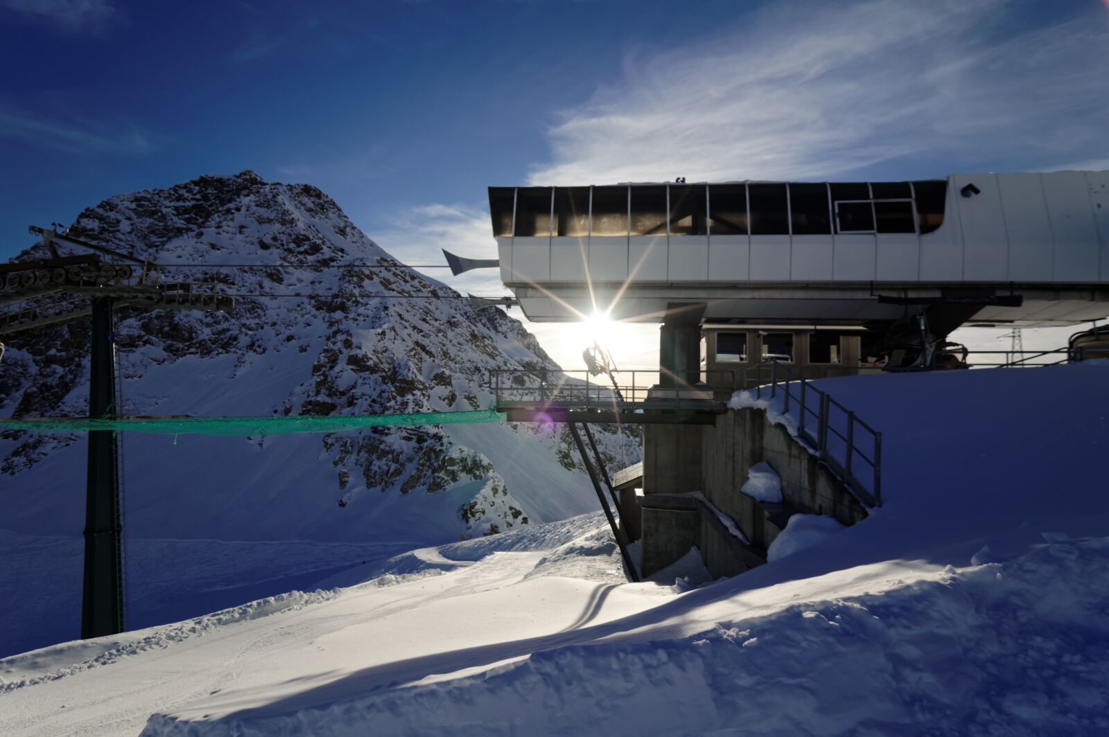 Pentax K-3 sample photo. Mountain station, chairlift, sun photography