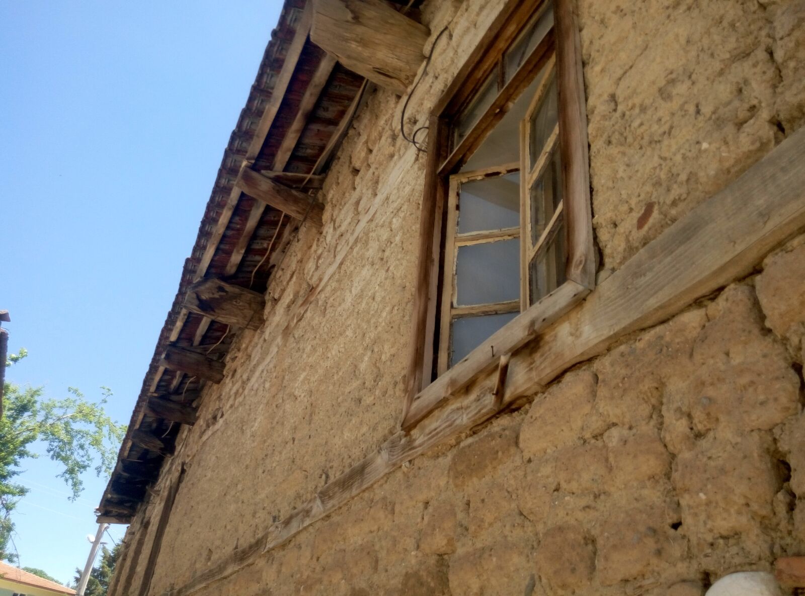 Meizu m2 note sample photo. Building, old, architecture photography