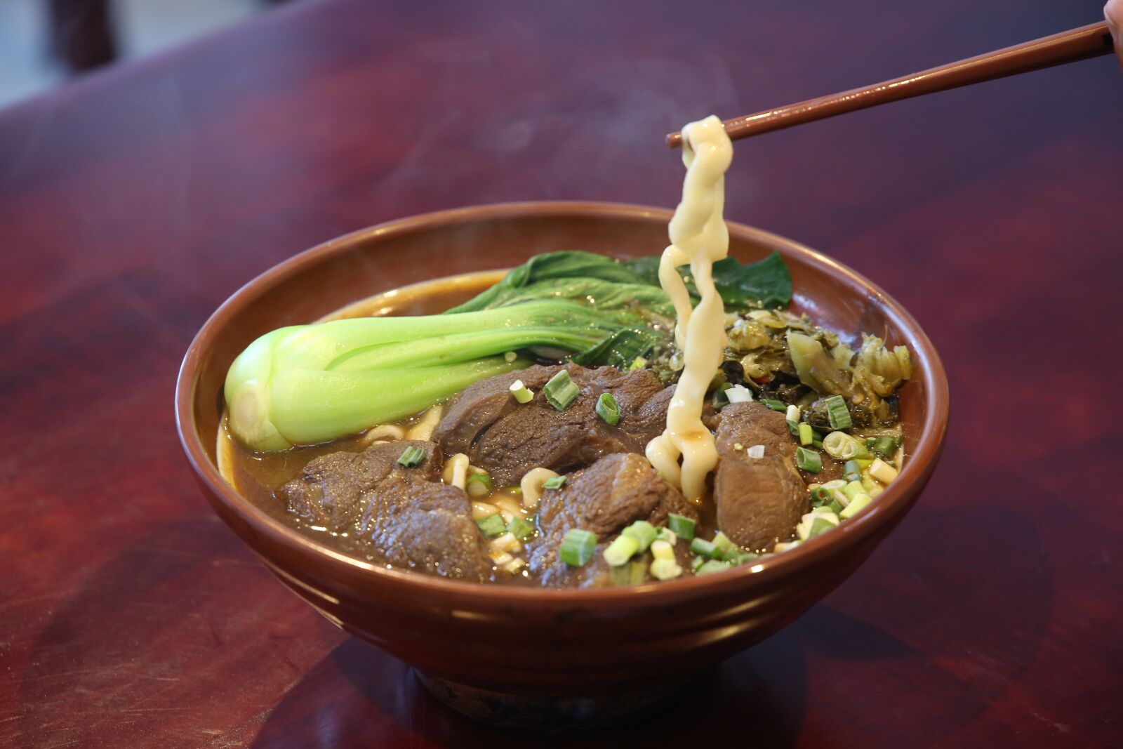 Canon EF 24-105mm F3.5-5.6 IS STM sample photo. Soup, chinese soup, beef photography