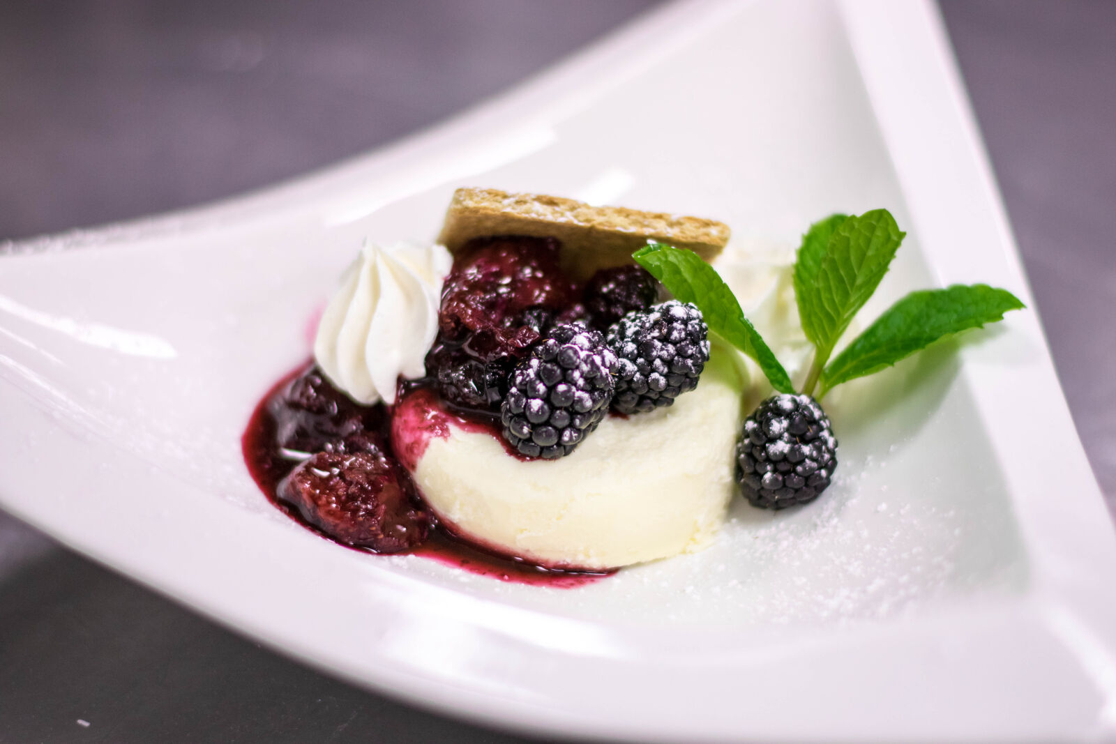 Nikon D3300 sample photo. Blackberry, cheesecake, chef, cook photography