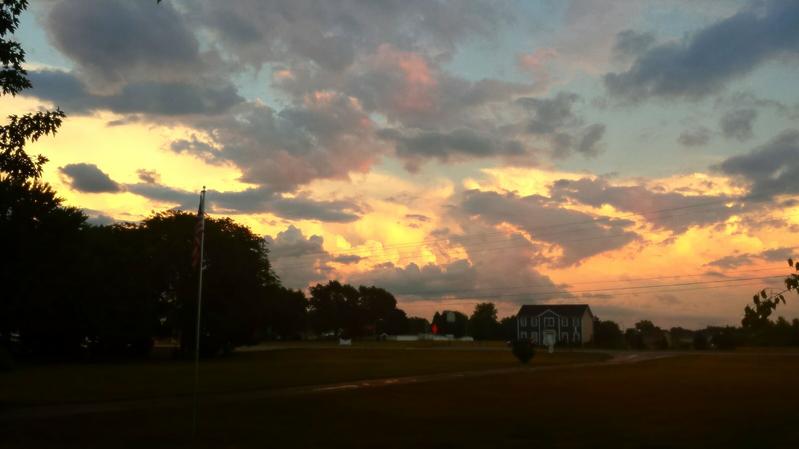 Samsung Galaxy S4 sample photo. Clouds, cloudy, sky, landscape photography