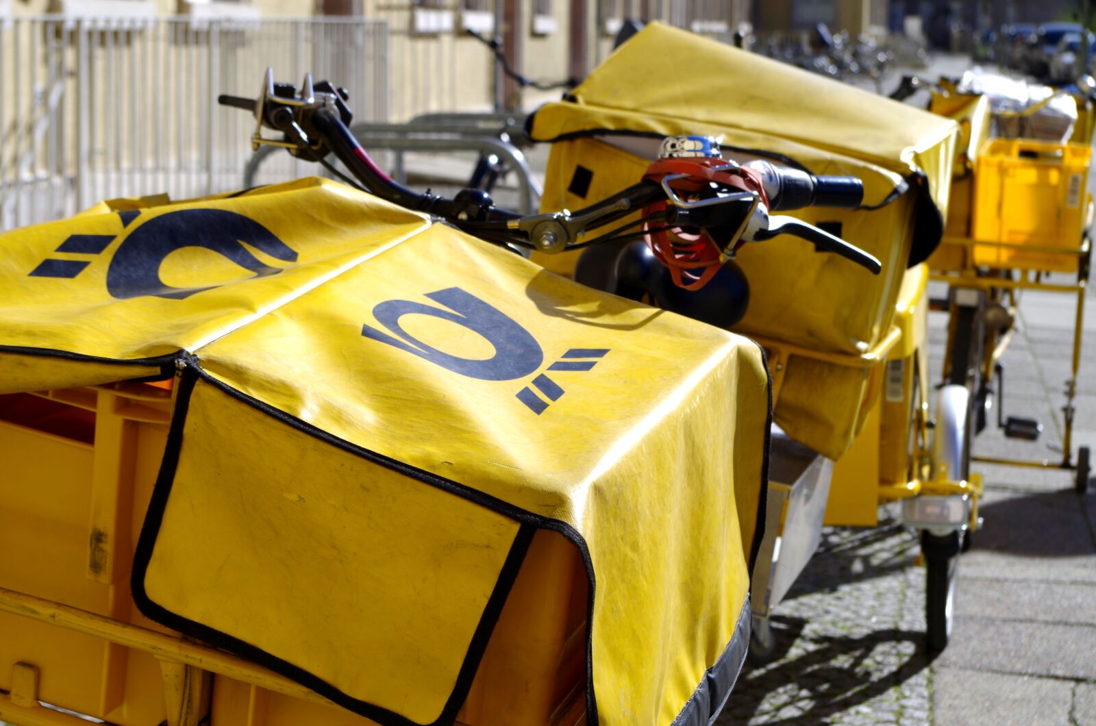 Pentax K-30 sample photo. Post, postman, postal delivery photography