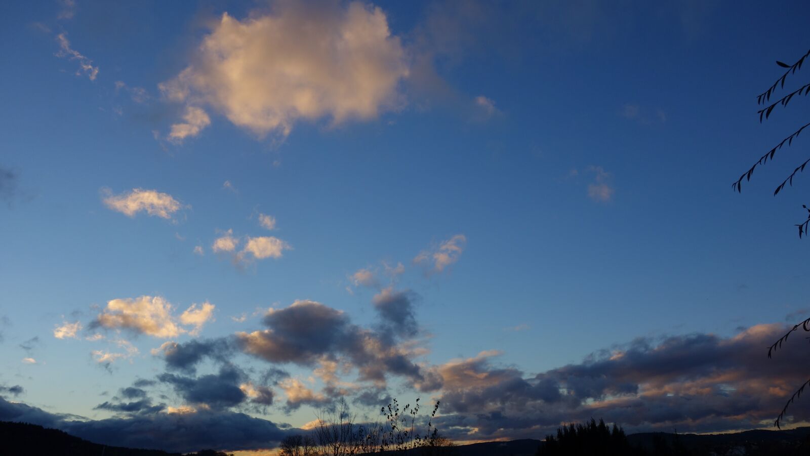 Sony Cyber-shot DSC-RX100 sample photo. Blue sky, cloudy, sunset photography