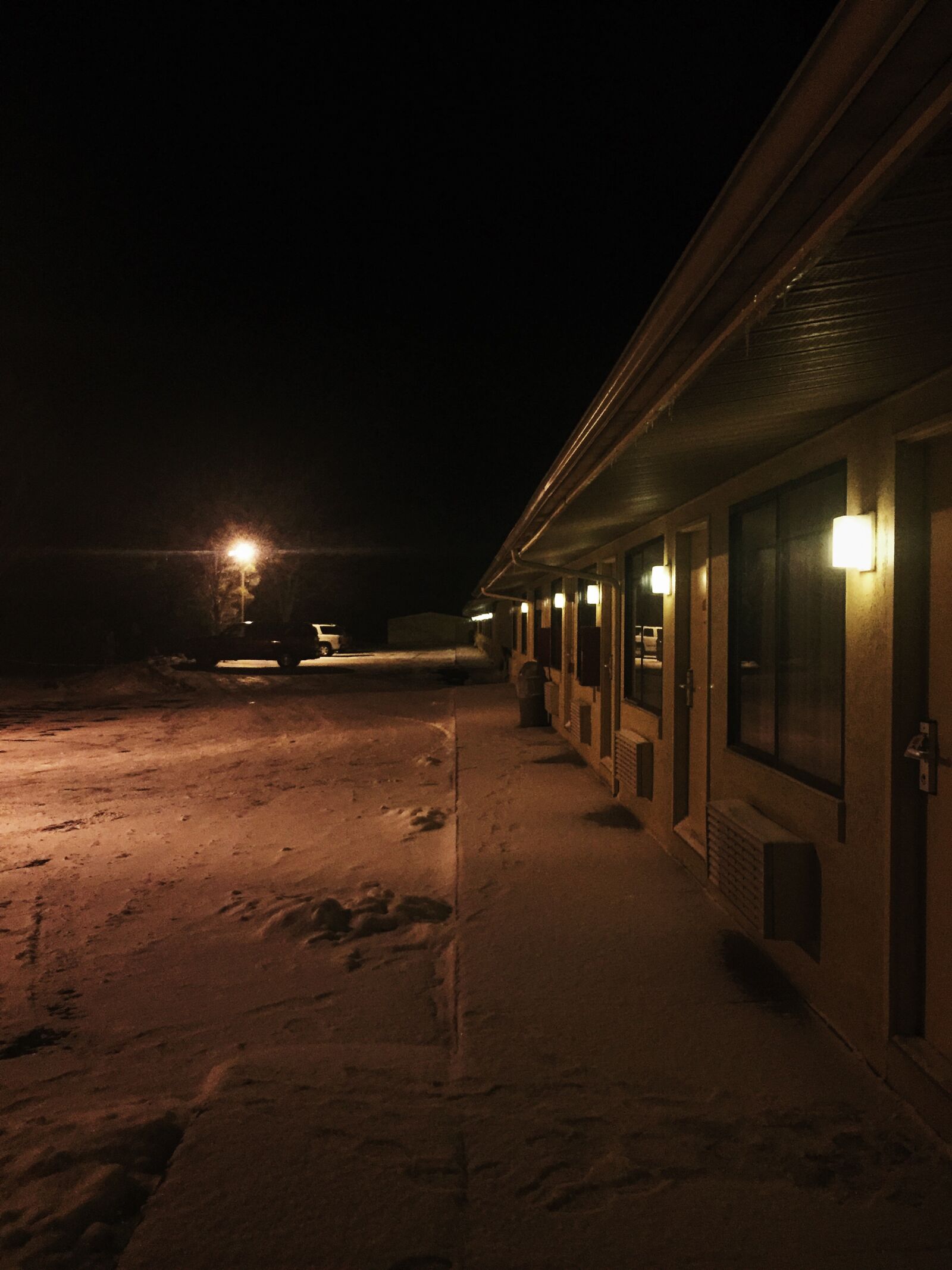 Apple iPhone 6 sample photo. Hotel, night, snow, vsco photography