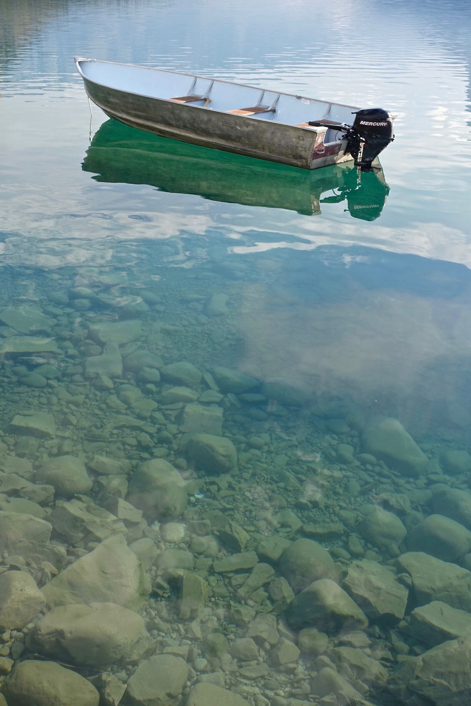Sony Cyber-shot DSC-RX100 III sample photo. Boat, floating, tranquil photography