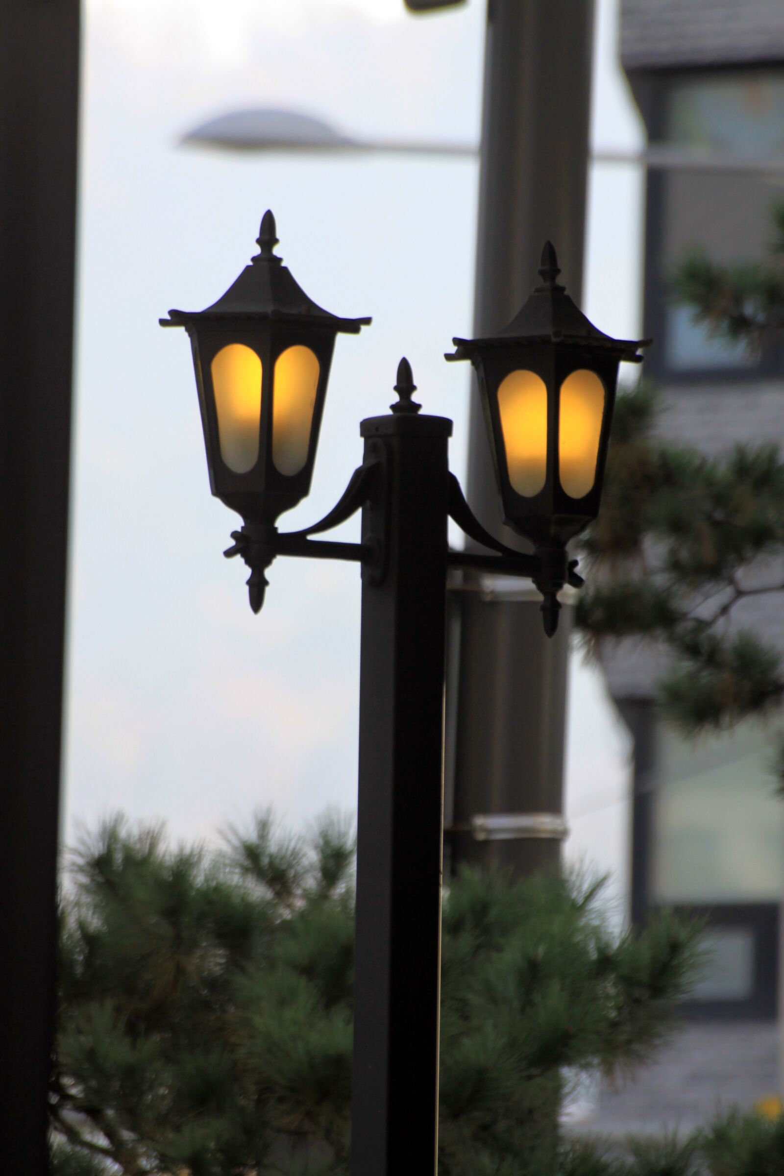 Canon EOS 50D sample photo. Street lights, lantern, lighting photography