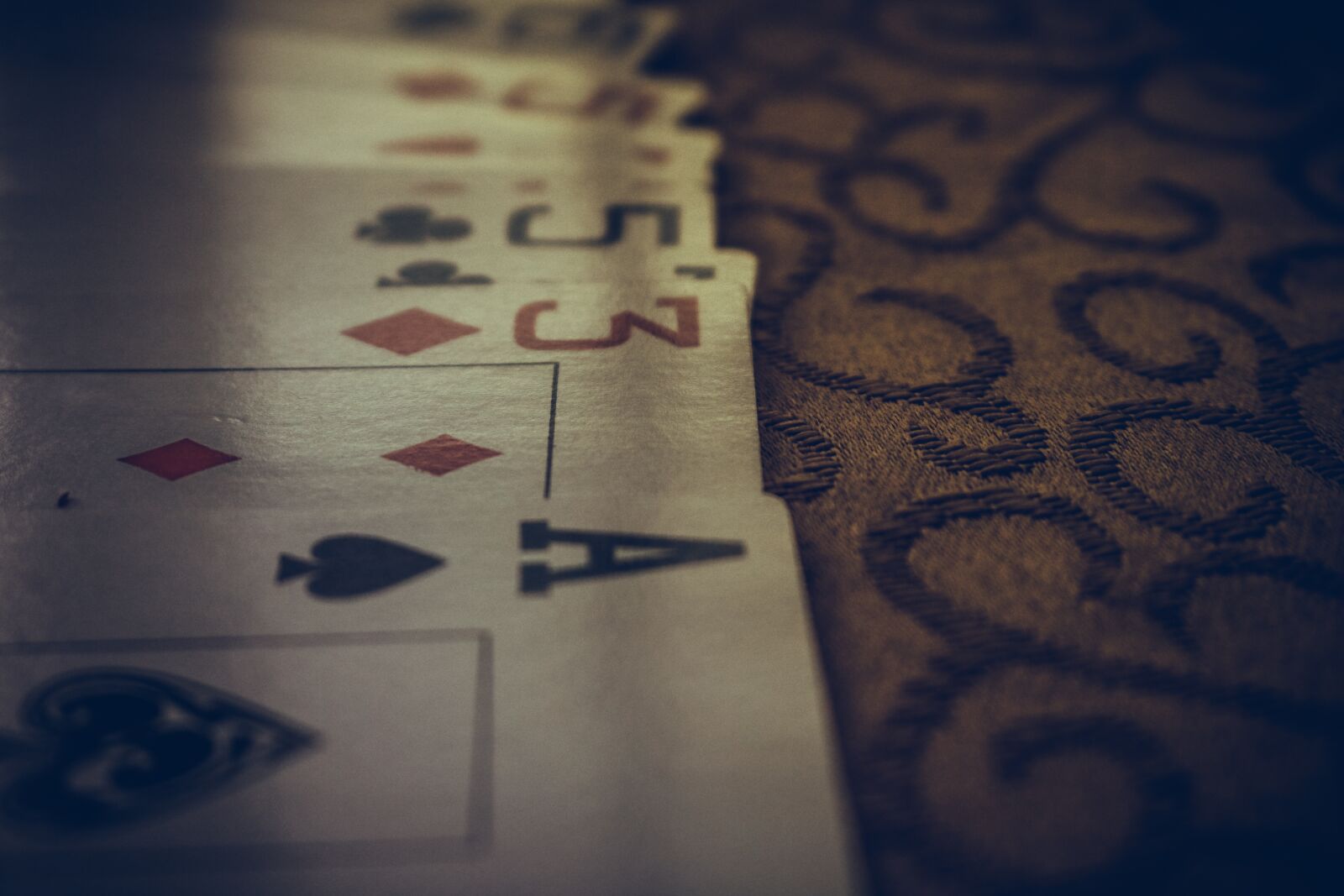 Canon EOS 750D (EOS Rebel T6i / EOS Kiss X8i) sample photo. Cards, poker, space photography