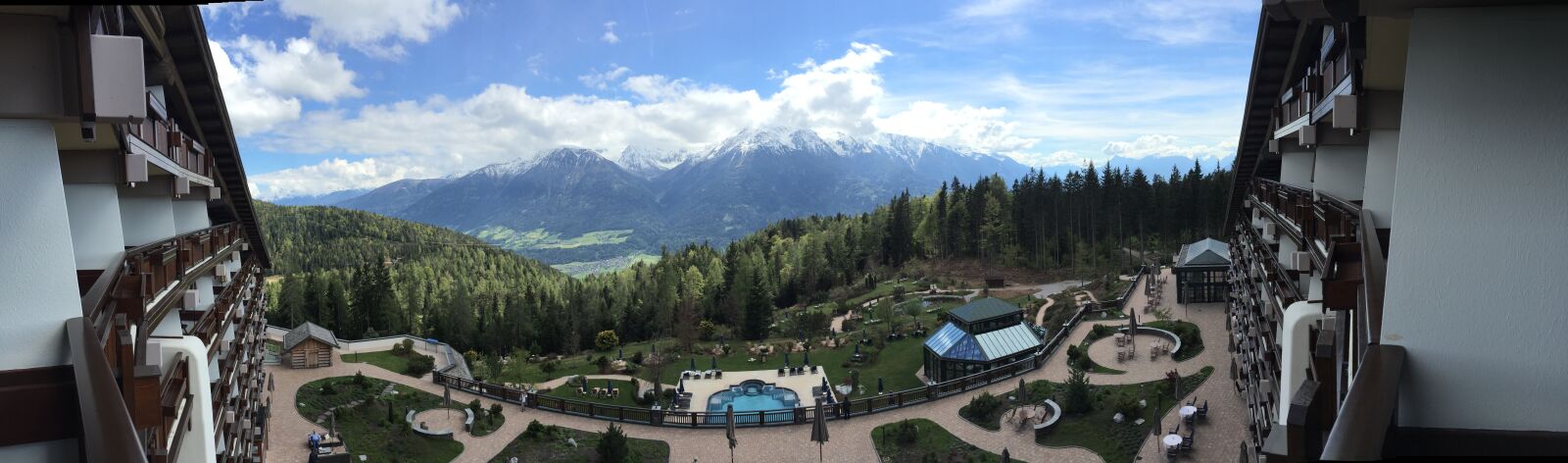 Apple iPhone 6 sample photo. Trip, hotel, 6 stars photography