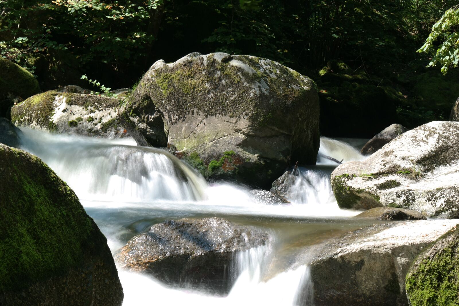 Samsung NX30 + NX 50-200mm F4-5.6 sample photo. Water, bach, flow photography