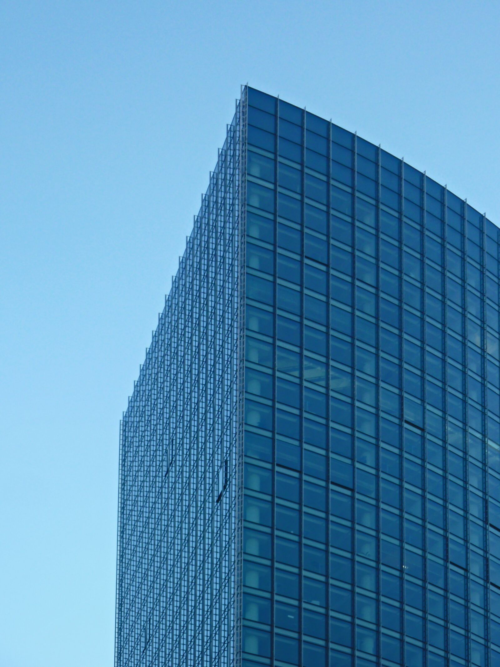 Panasonic DMC-TZ7 sample photo. Skyscraper, glass, architecture photography