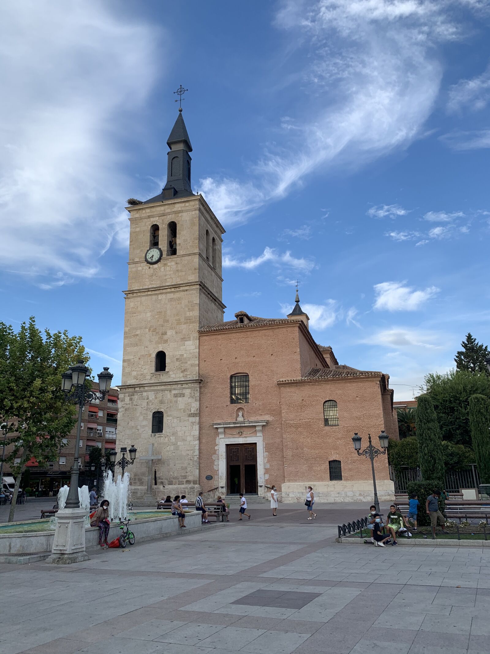 iPhone XS back dual camera 4.25mm f/1.8 sample photo. Church, torrejon, ardoz photography