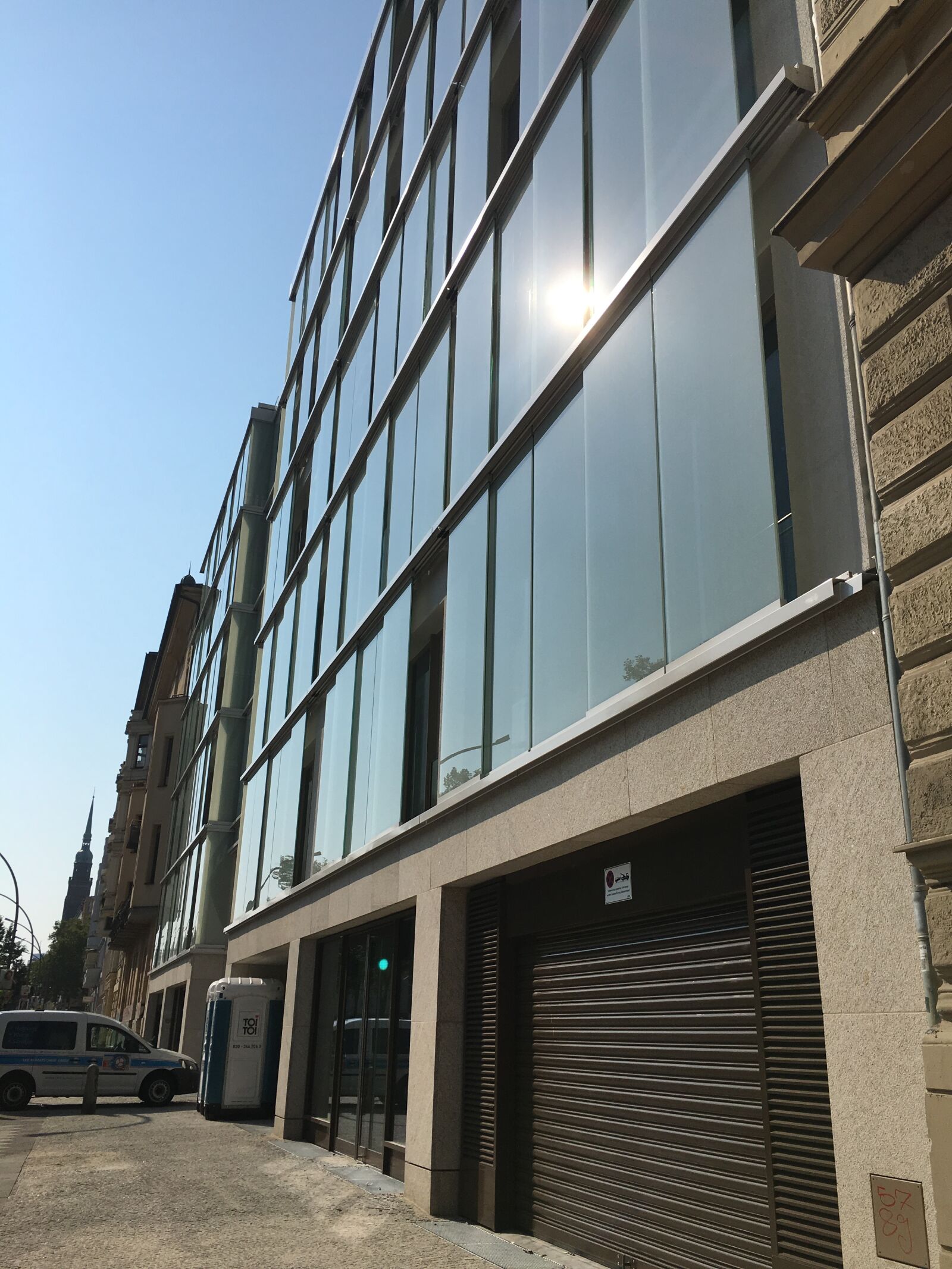Apple iPhone 6s sample photo. Office, glass facade, modern photography