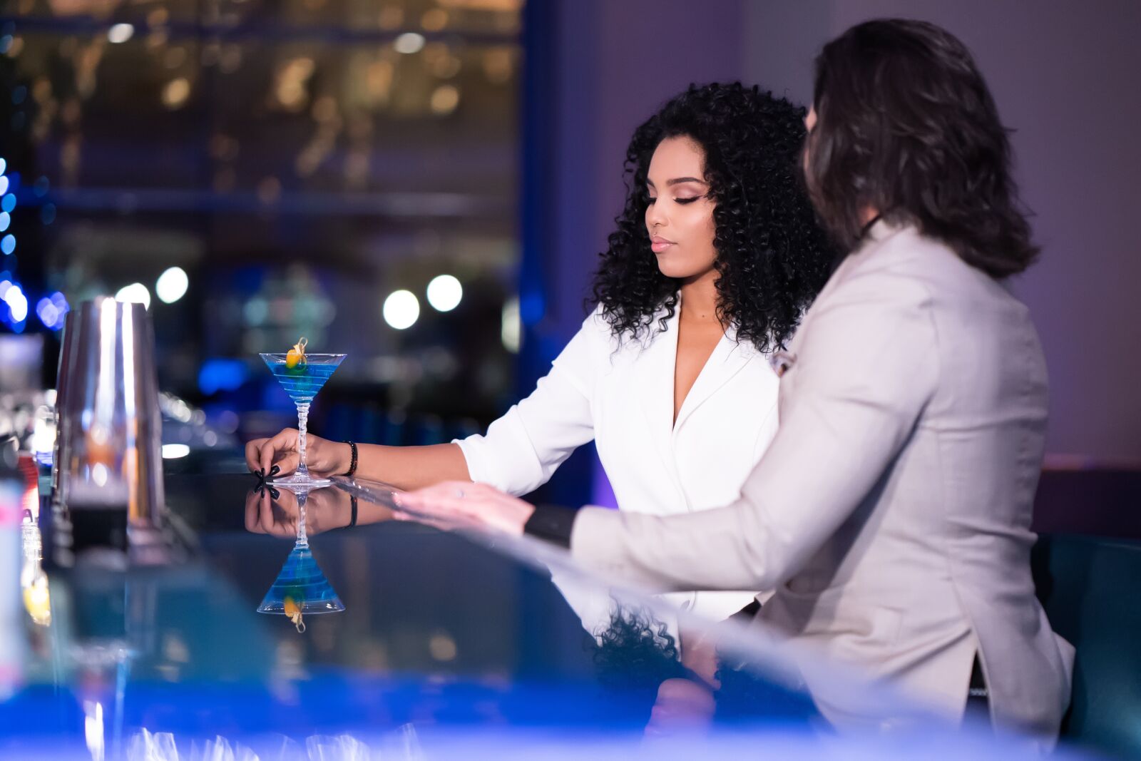 ZEISS Batis 85mm F1.8 sample photo. Model, bar, black girl photography