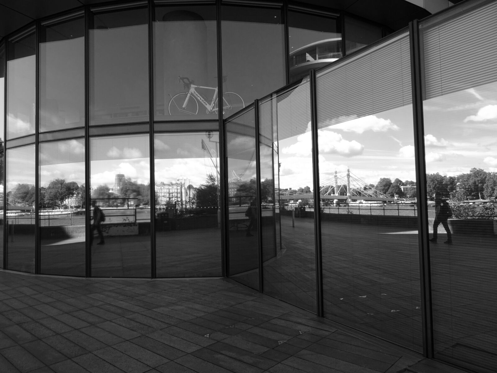 Sony DSC-HX60 sample photo. Architecture, black, and, white photography