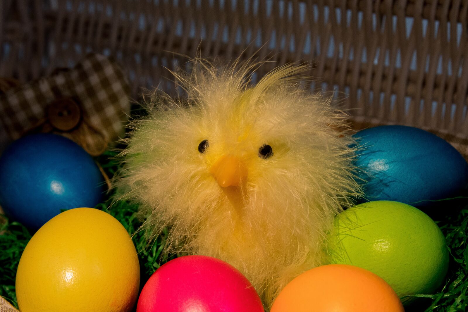 Canon EOS 80D sample photo. Easter, easter eggs, colorful photography