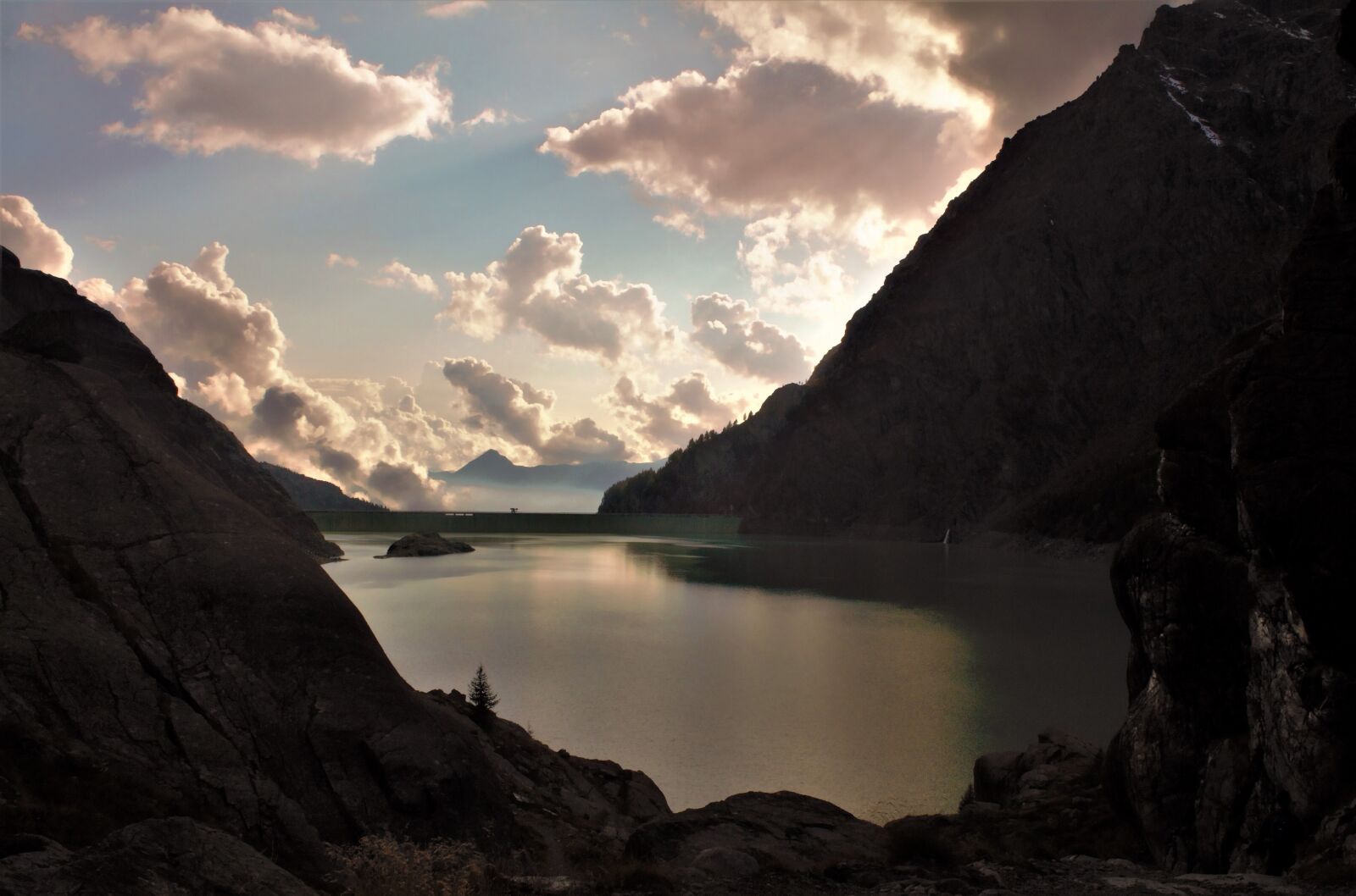 Canon EOS 650D (EOS Rebel T4i / EOS Kiss X6i) sample photo. Panoramic, mountain, waters photography