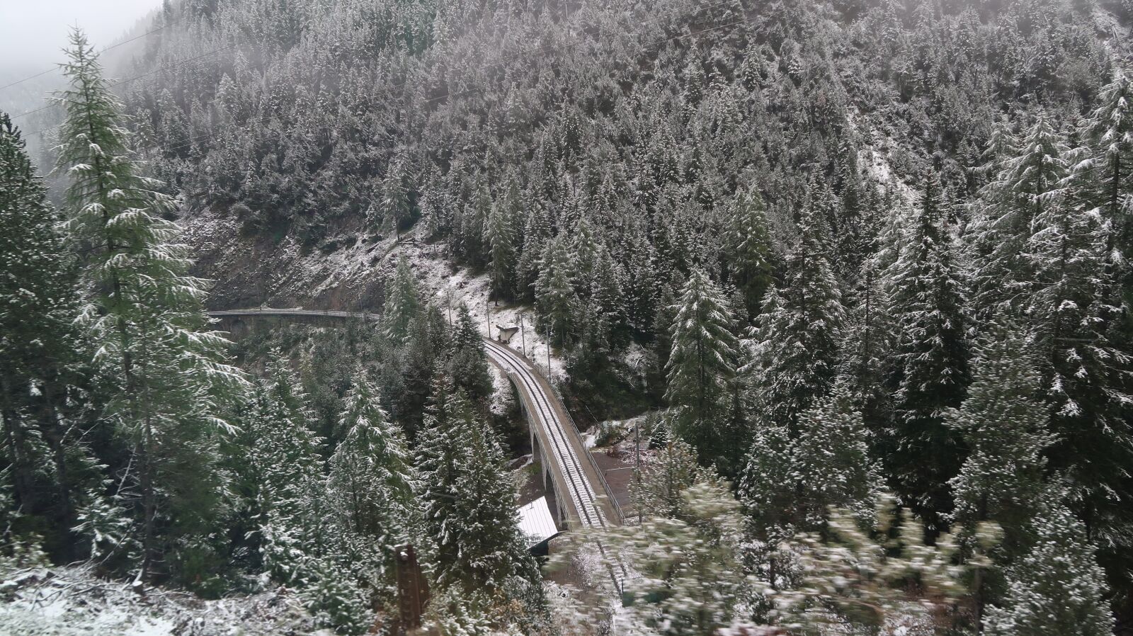 Canon PowerShot G7 X Mark II sample photo. Switzerland, mountains, road photography