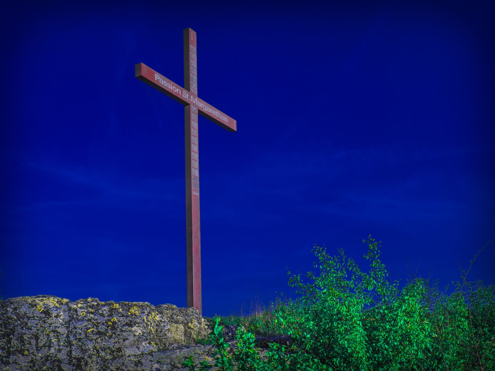 Olympus OM-D E-M10 sample photo. Cross, mountain, good friday photography
