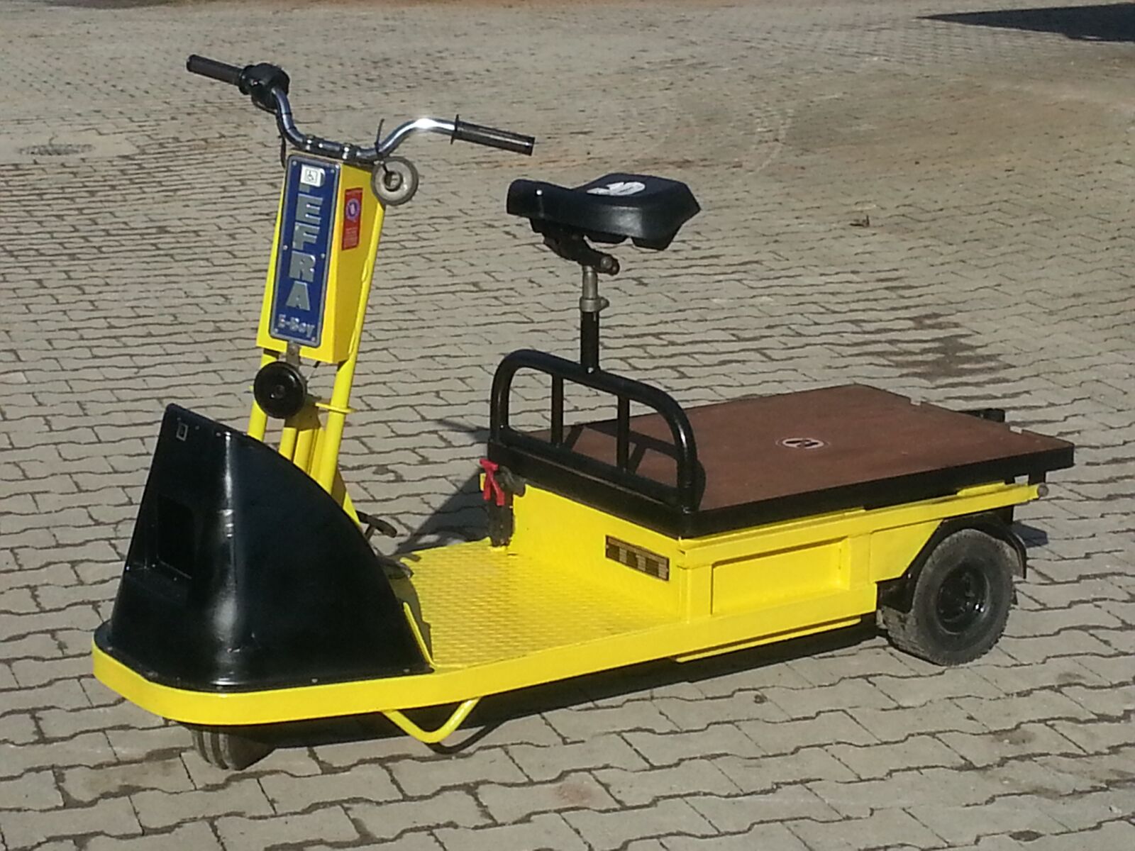 Samsung Galaxy S3 sample photo. Pefra, handling all vehicle photography