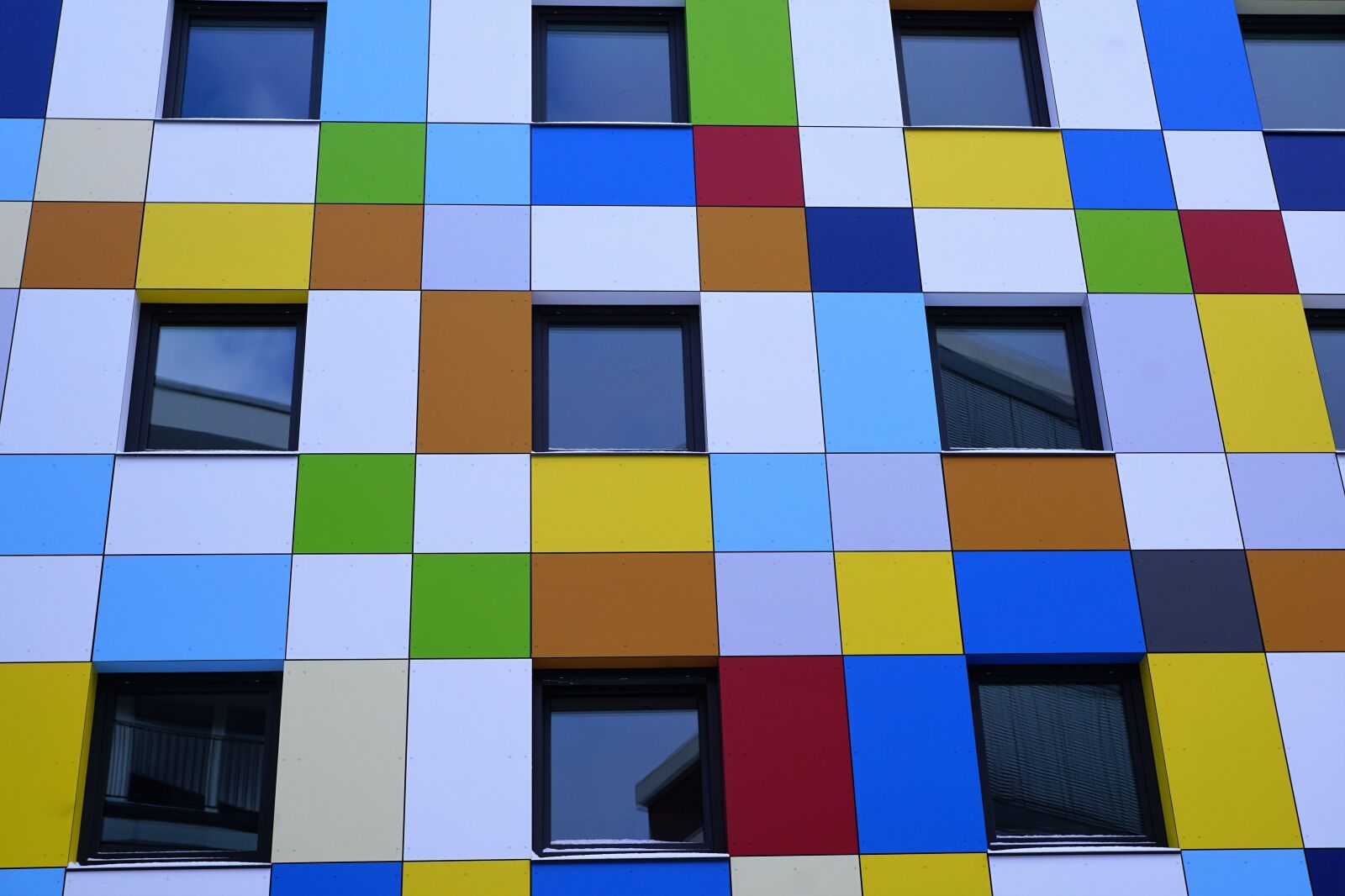 Sony ILCA-77M2 + Sony DT 16-50mm F2.8 SSM sample photo. Facade, hotel, tuttlingen photography