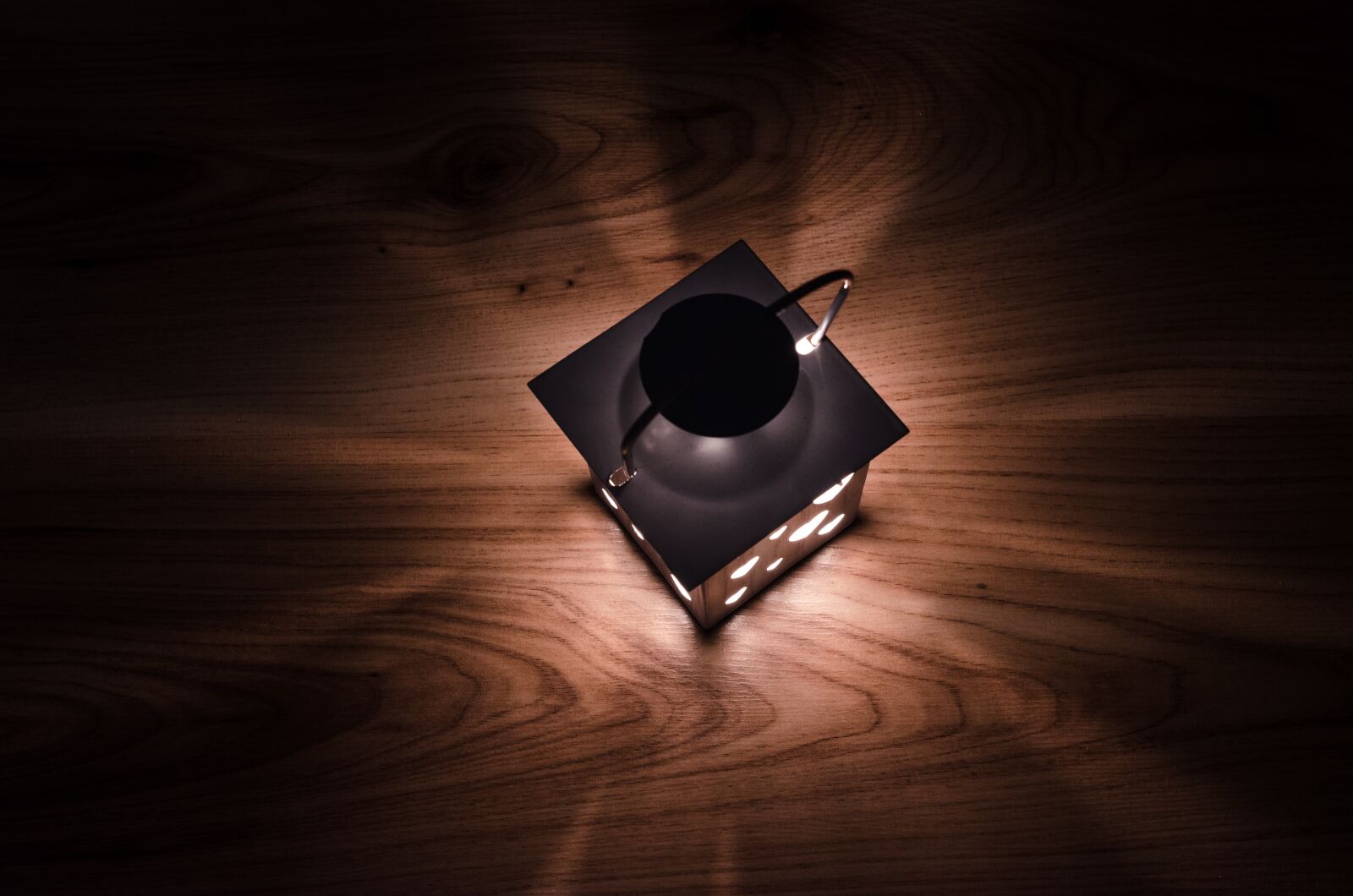 Nikon D5100 sample photo. Lantern, dark, lamp photography